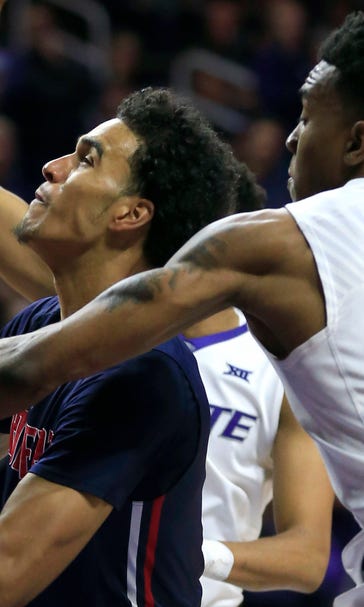Kansas State eases past Robert Morris 61-40